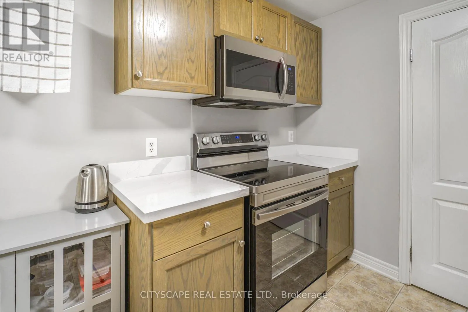 104 - 6350 DORCHESTER ROAD