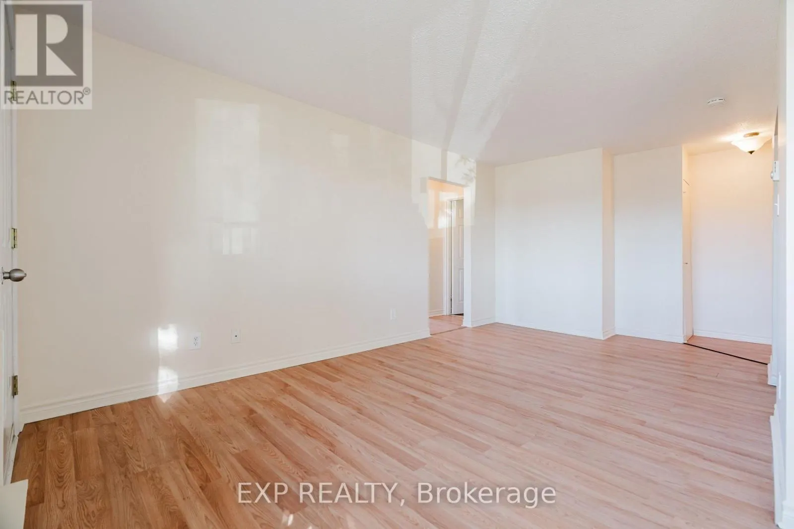208C - 2041 ARROWSMITH DRIVE