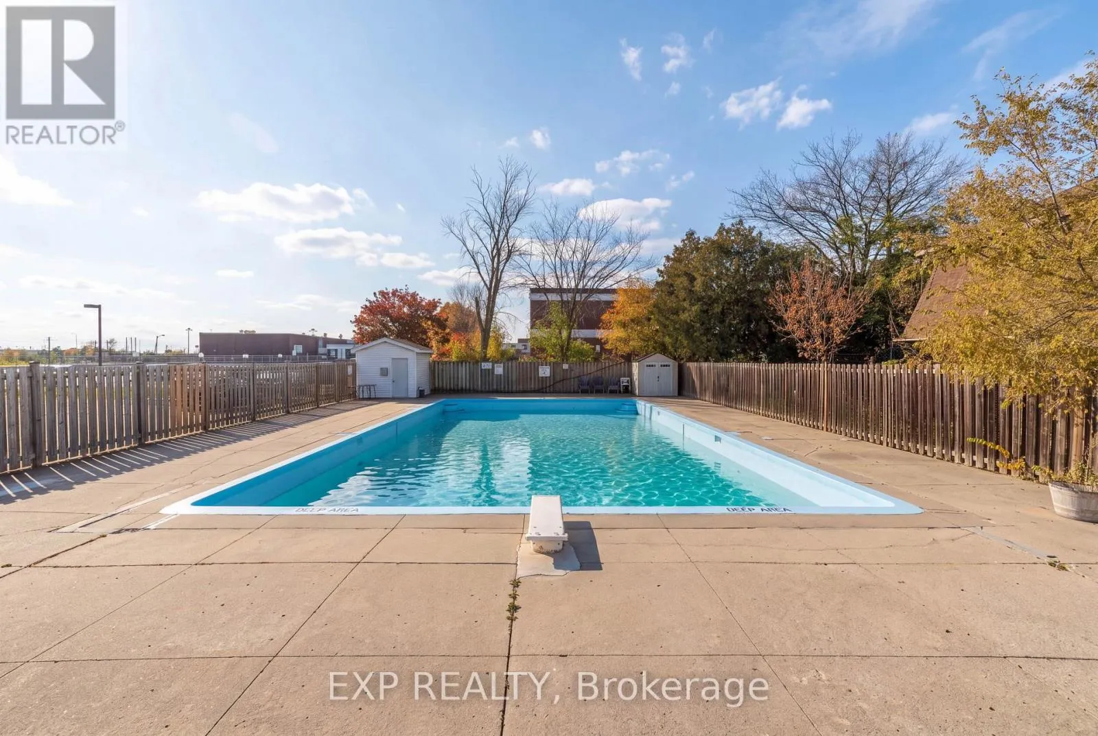 208C - 2041 ARROWSMITH DRIVE