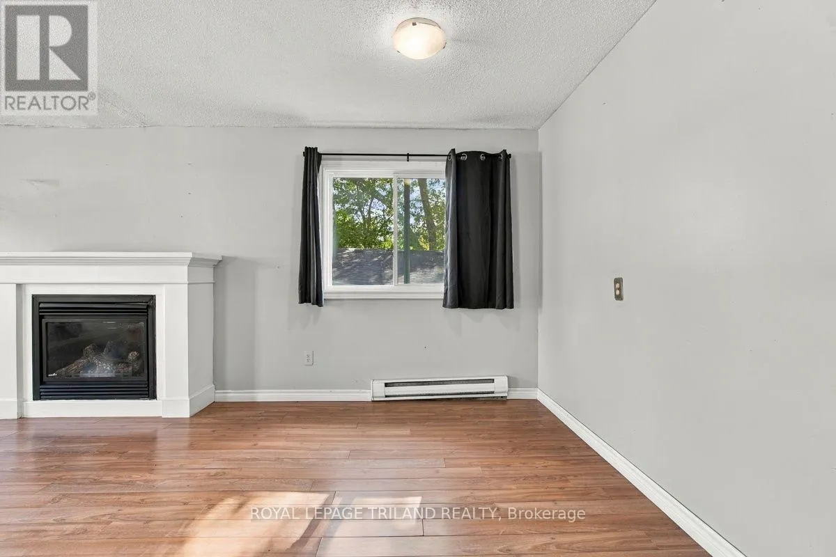 54 GUNN STREET