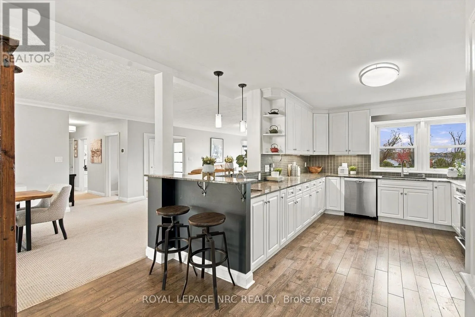 4319 NIAGARA RIVER PARKWAY