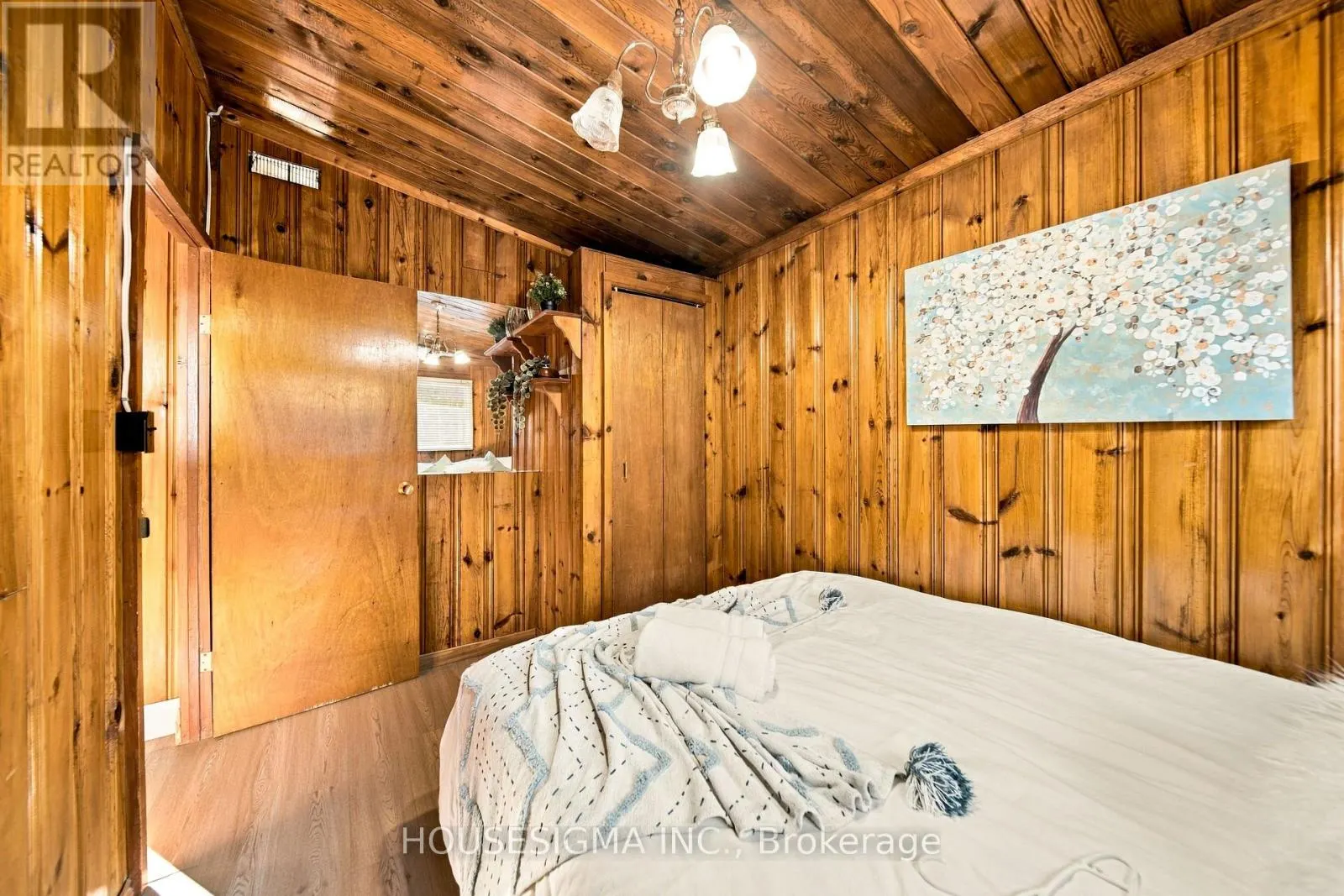 275 MUSKIE MILE LANE