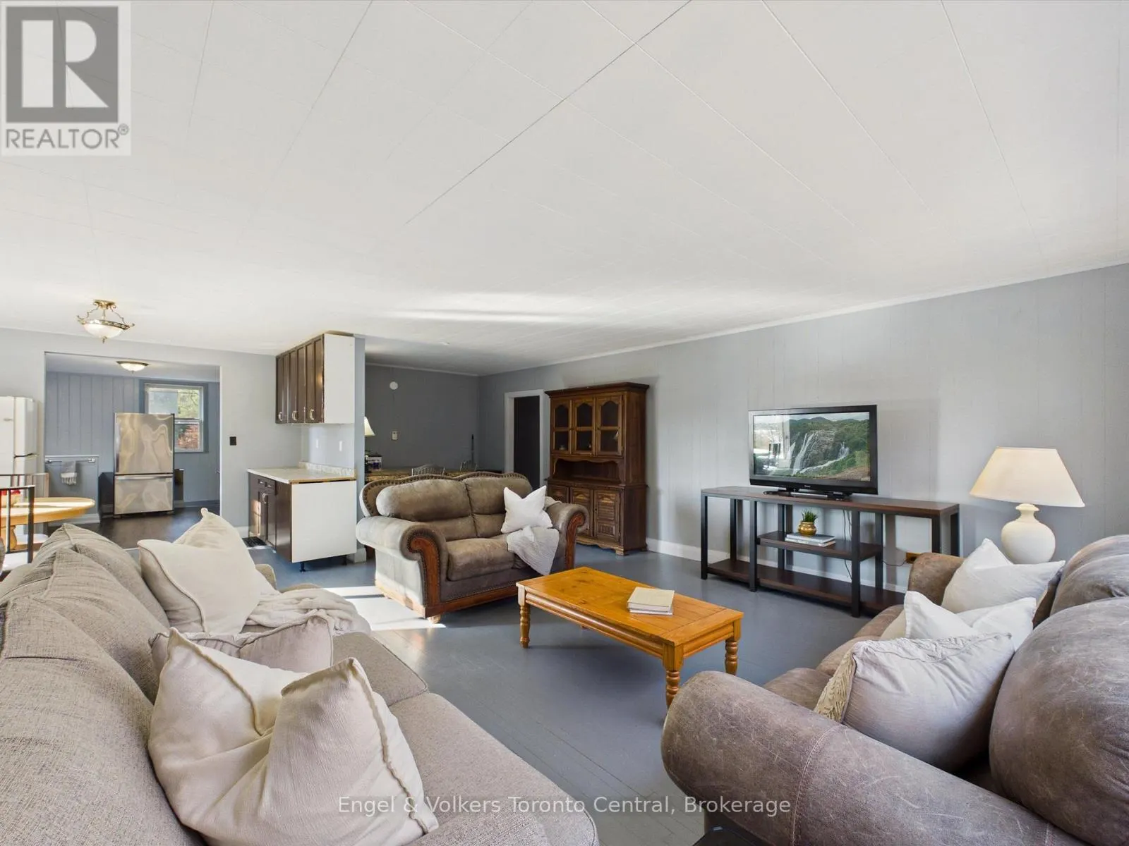 2026 PENINSULA ROAD