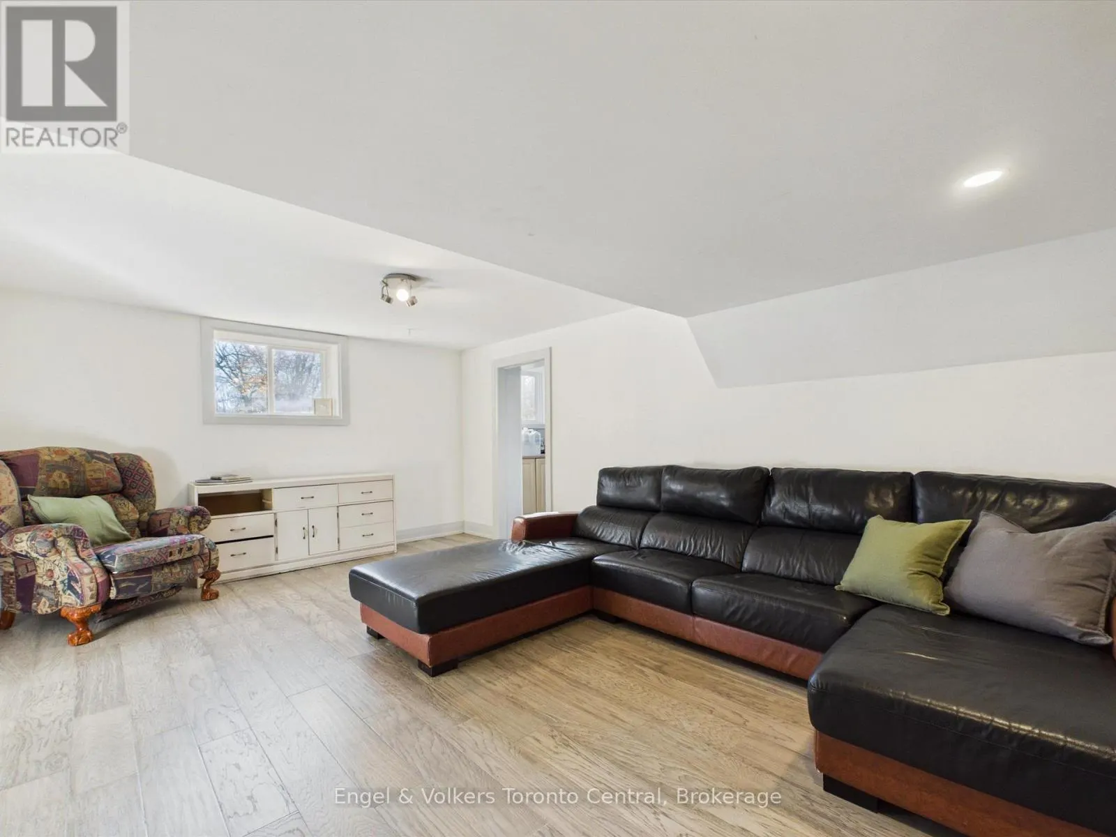 2026 PENINSULA ROAD