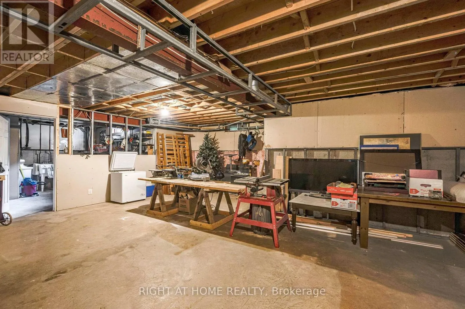 123 BENN DRIVE