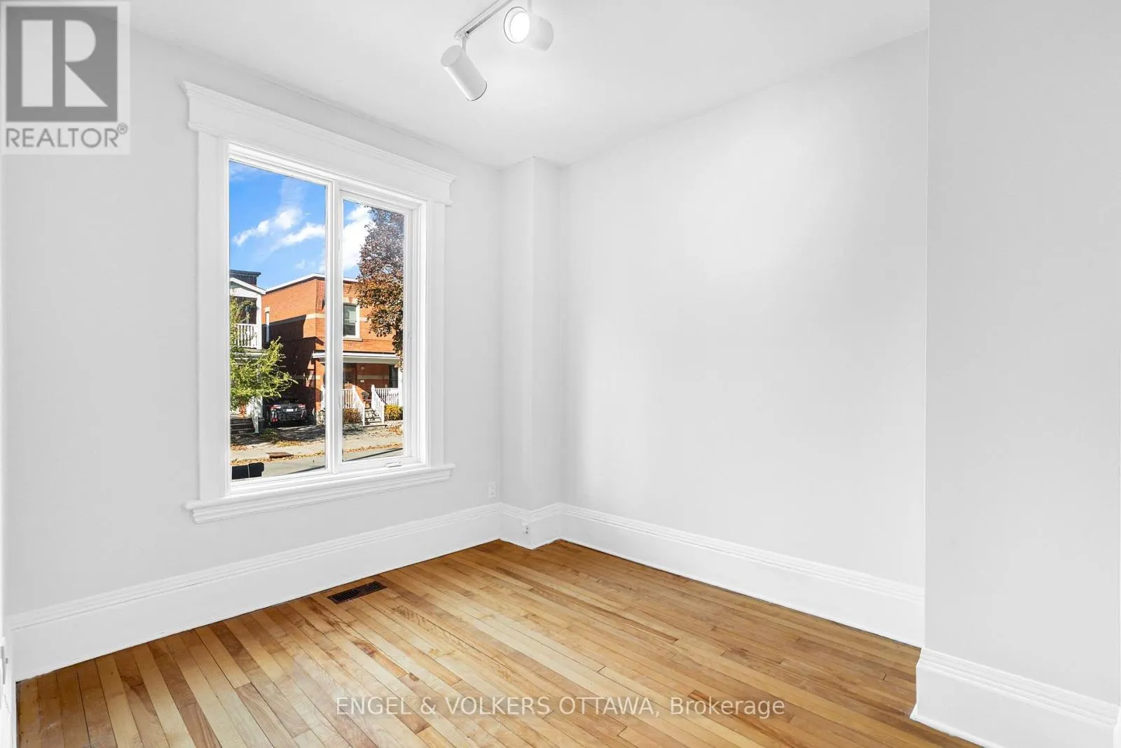 164 THIRD AVENUE