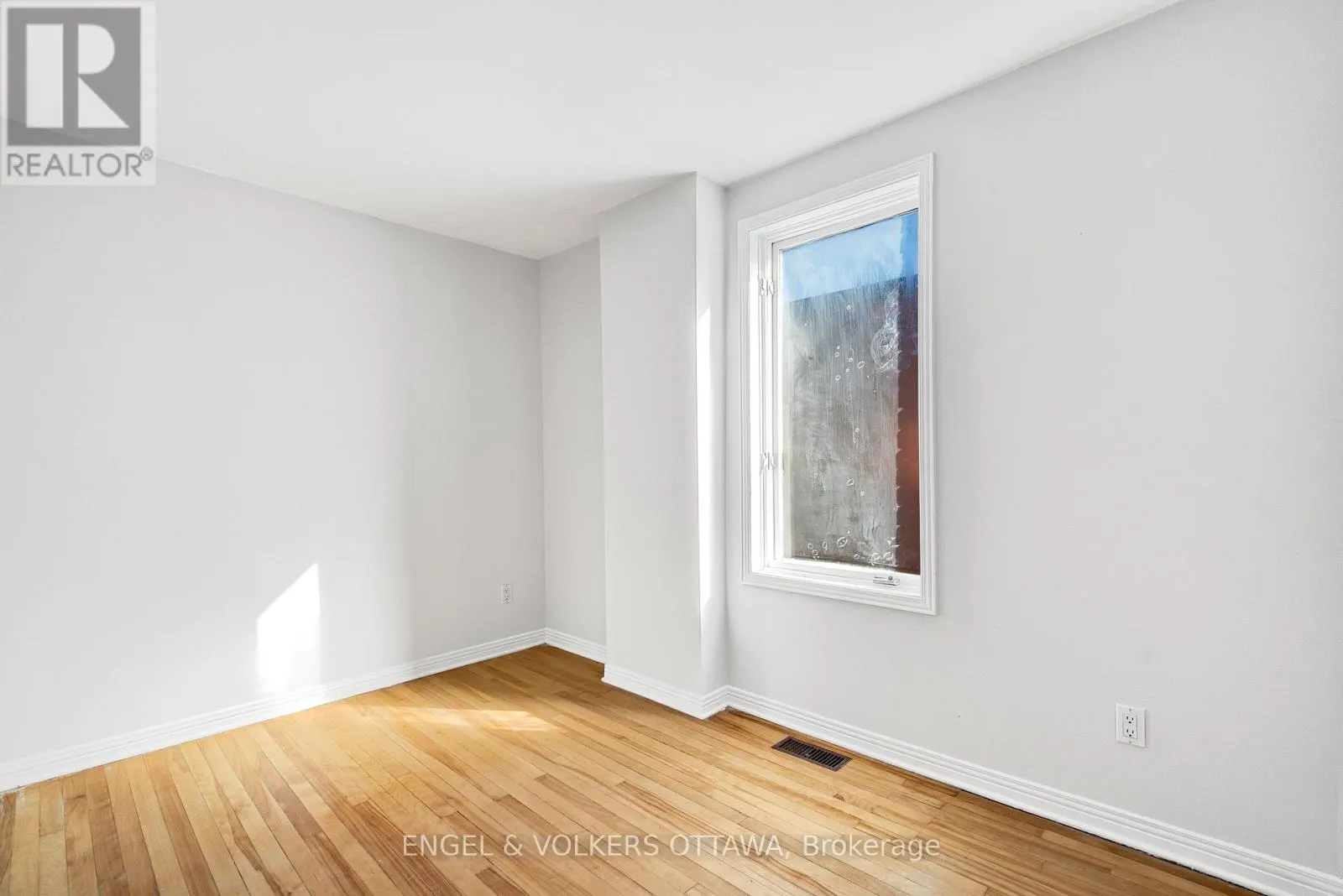 164 THIRD AVENUE