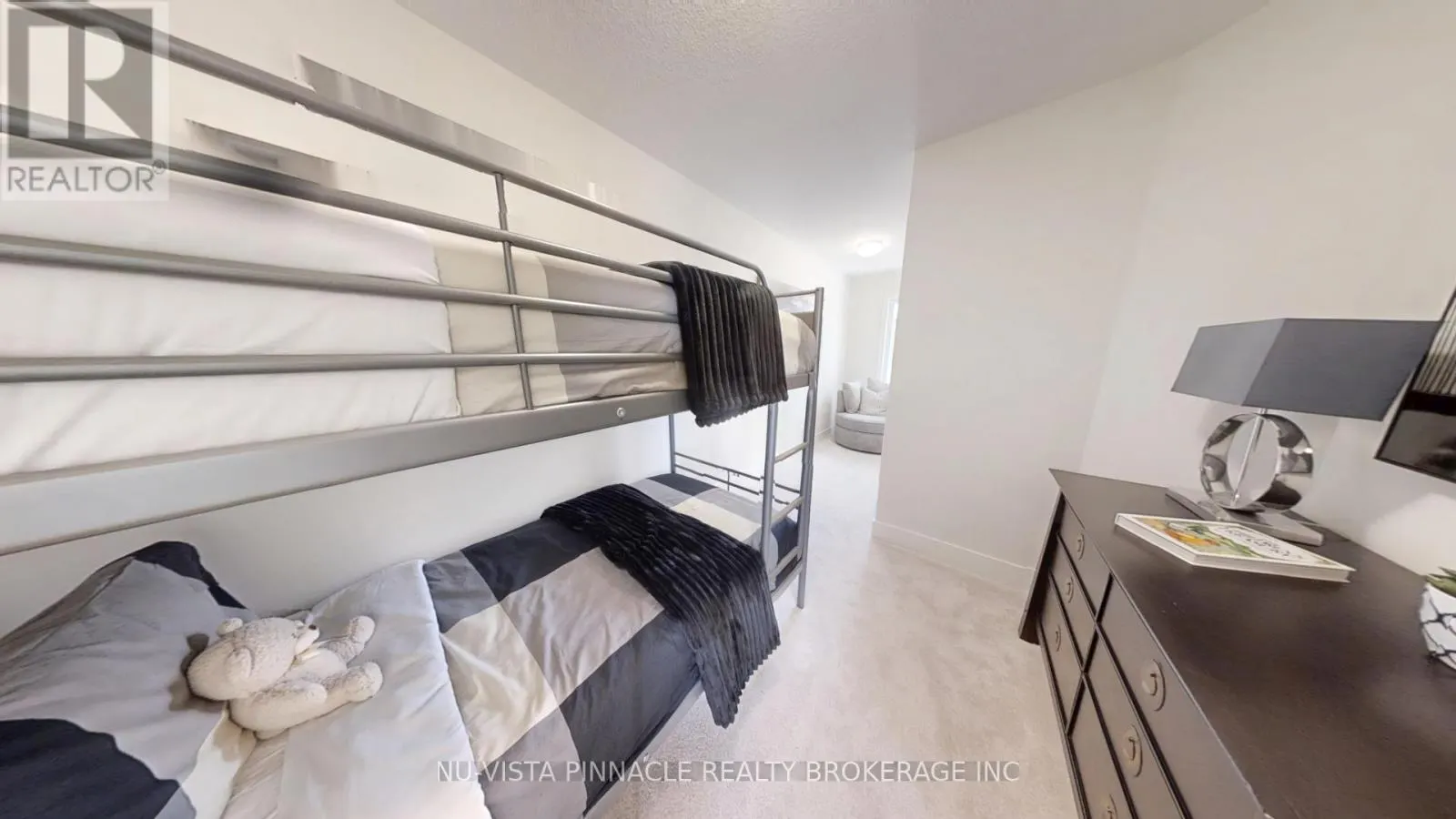 17 - 1870 EVANS BOULEVARD #17