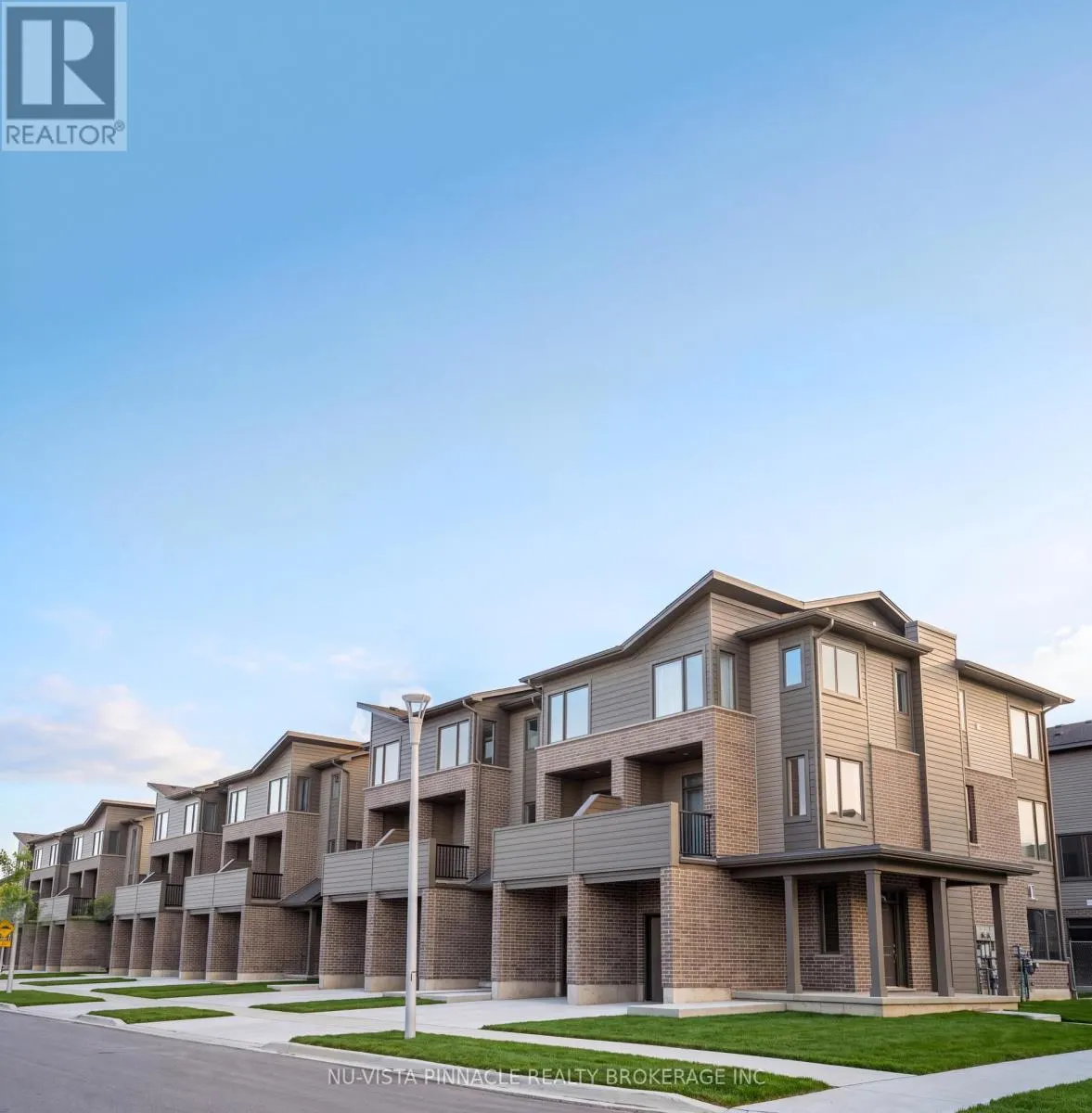17 - 1870 EVANS BOULEVARD #17
