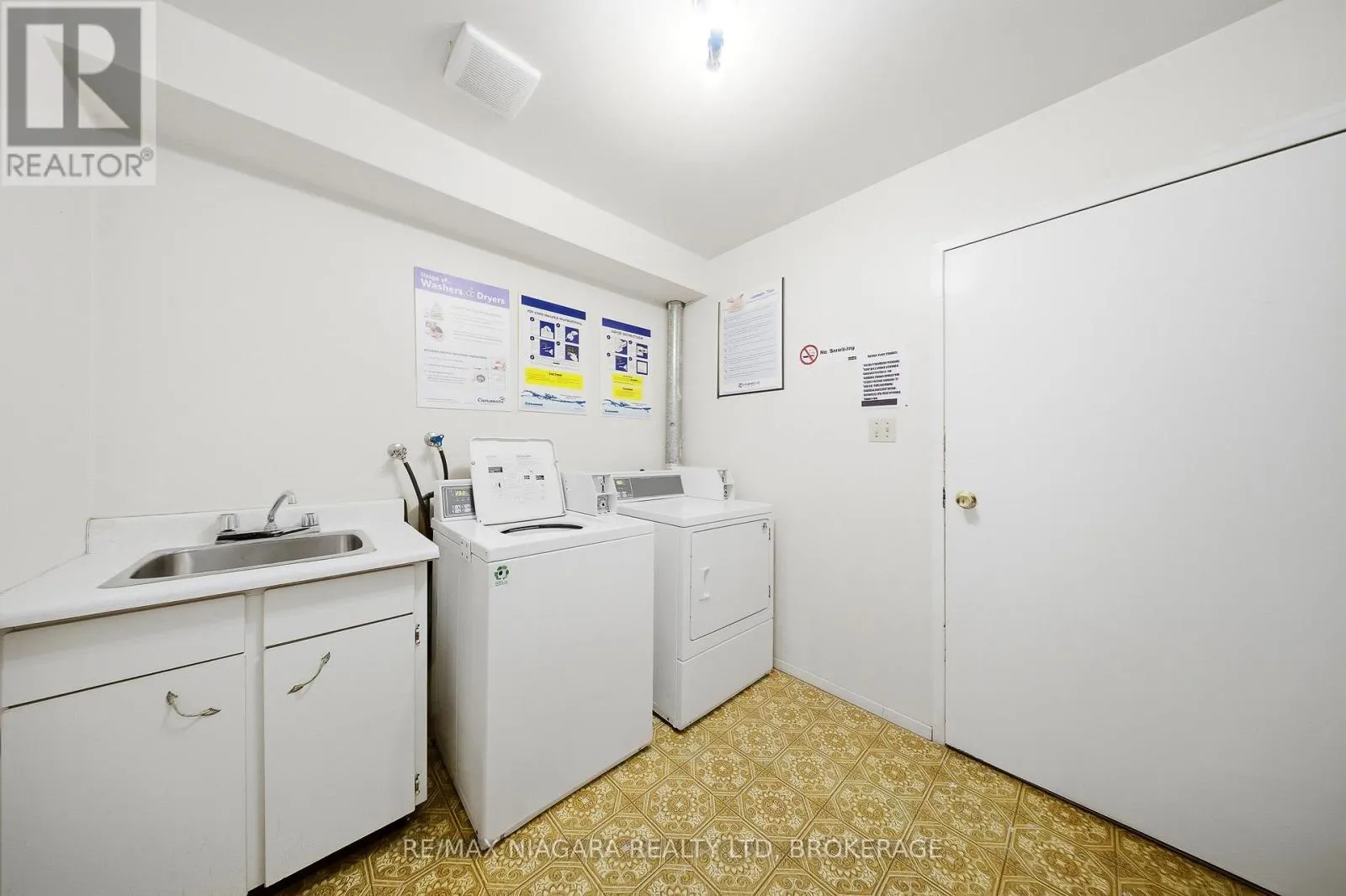 303 - 23 DOWNES AVENUE #303