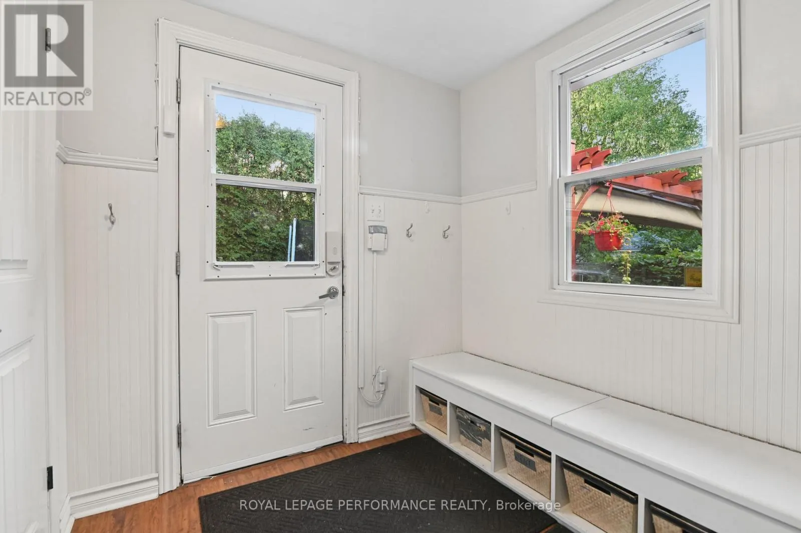 52 MARLOWE CRESCENT