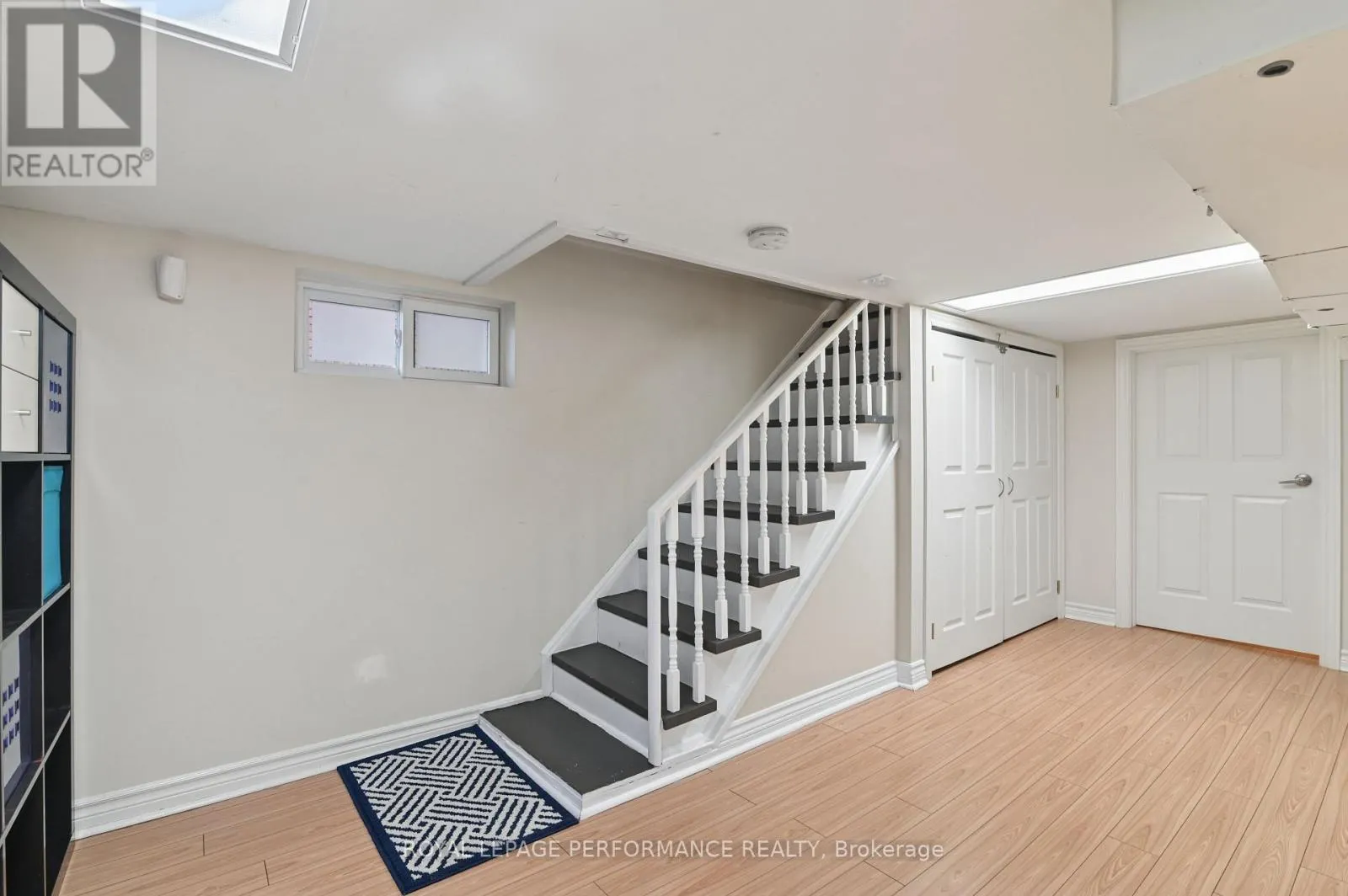 52 MARLOWE CRESCENT