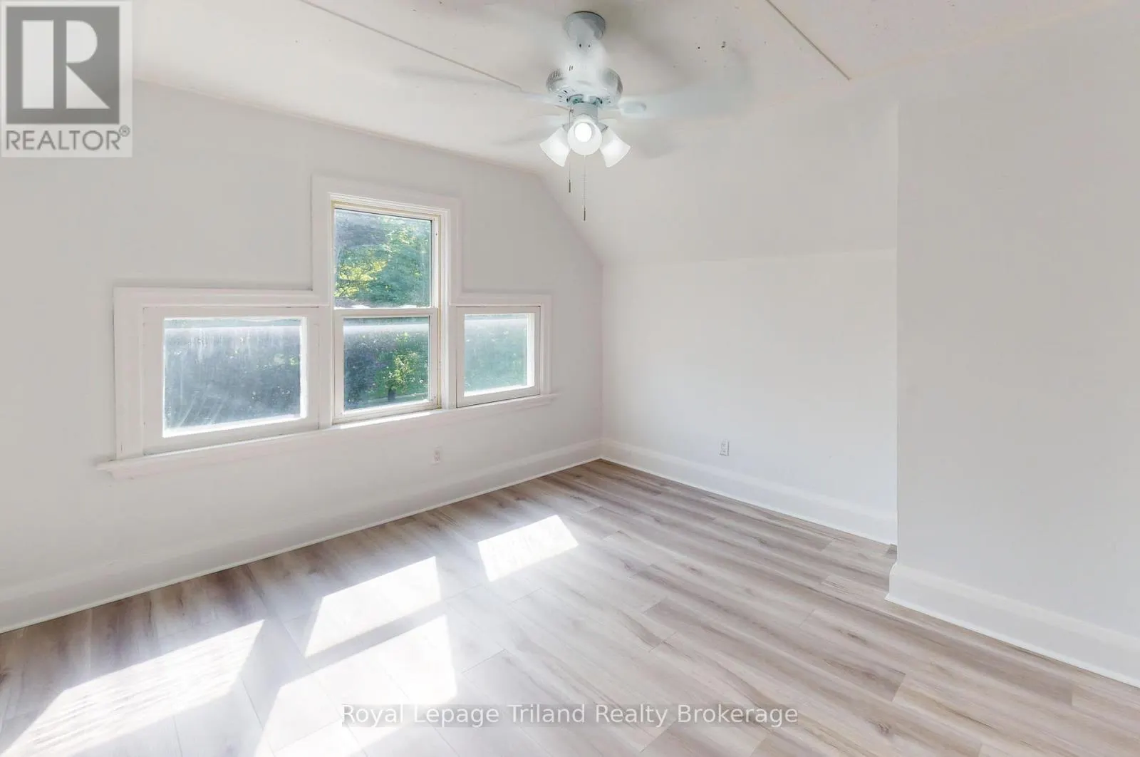 279 VANSITTART AVENUE