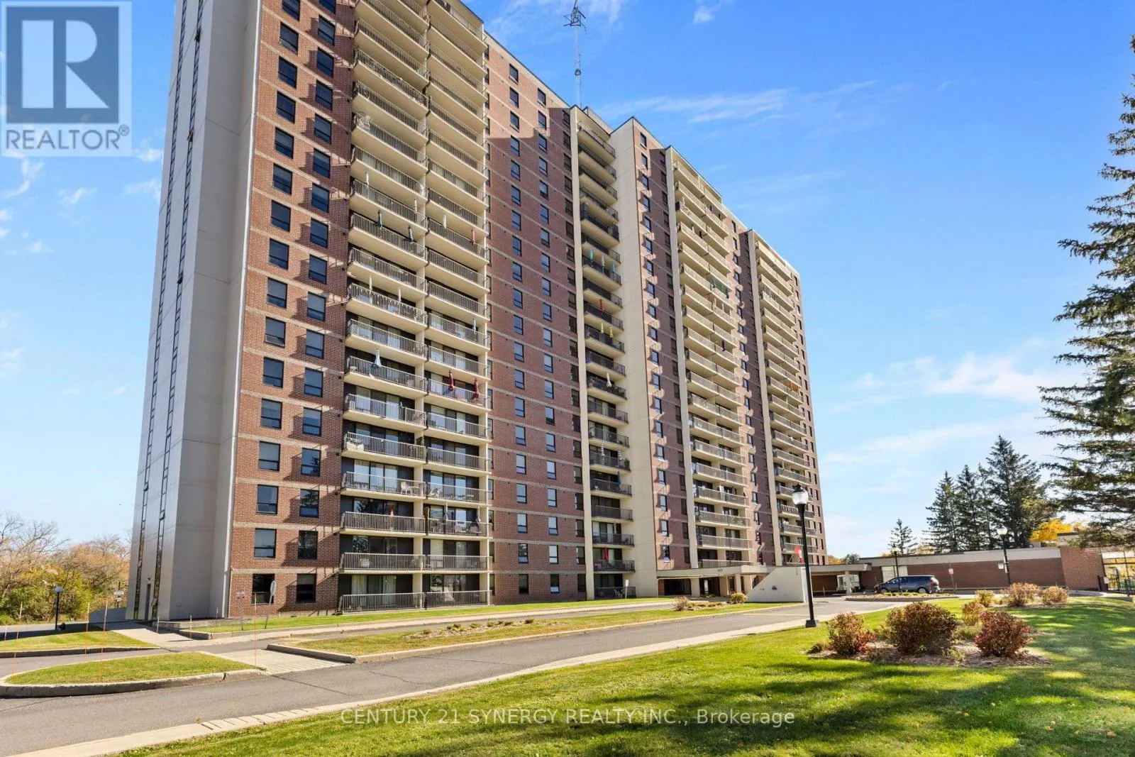 905 - 665 BATHGATE DRIVE