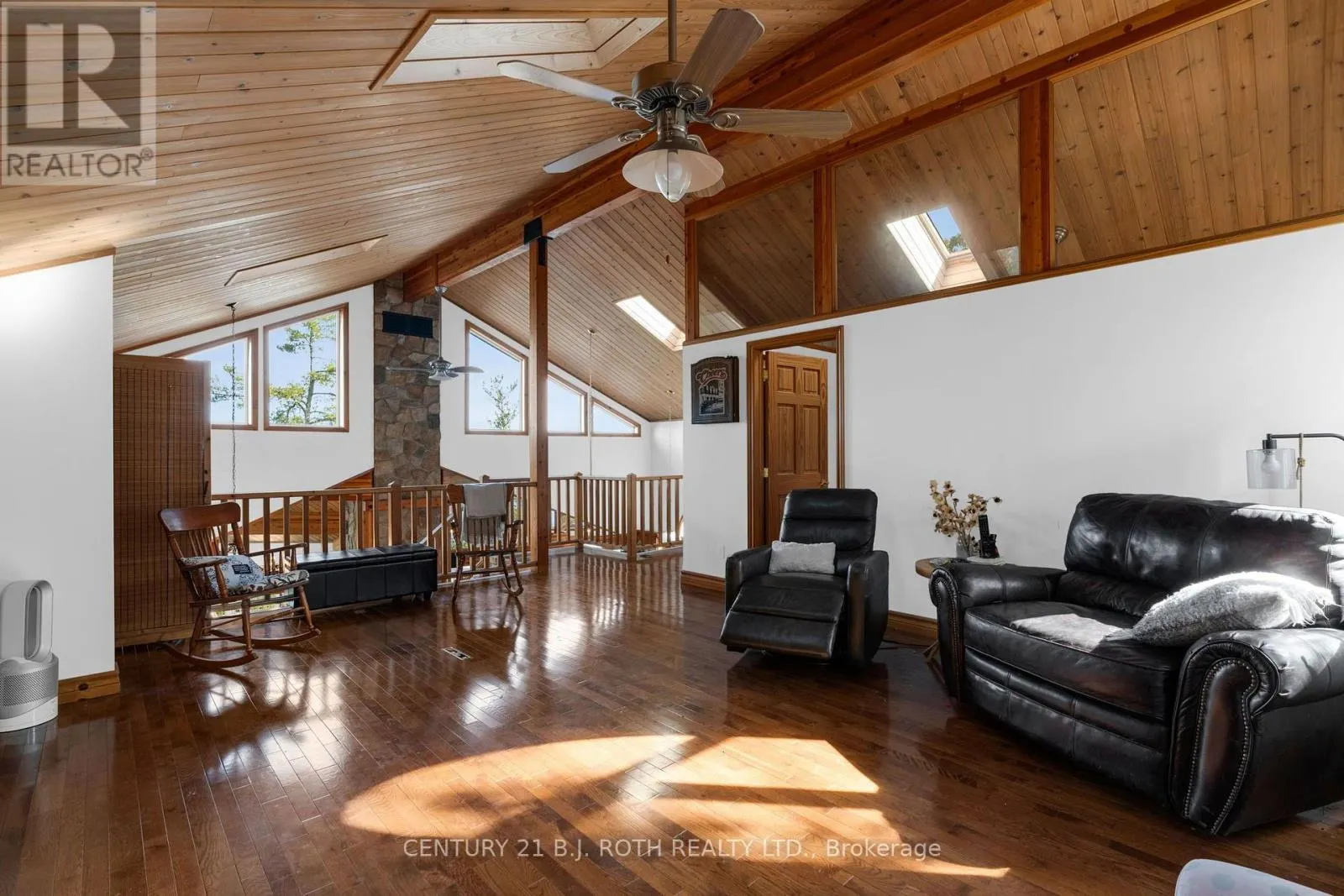 13 CURRAN TRAIL