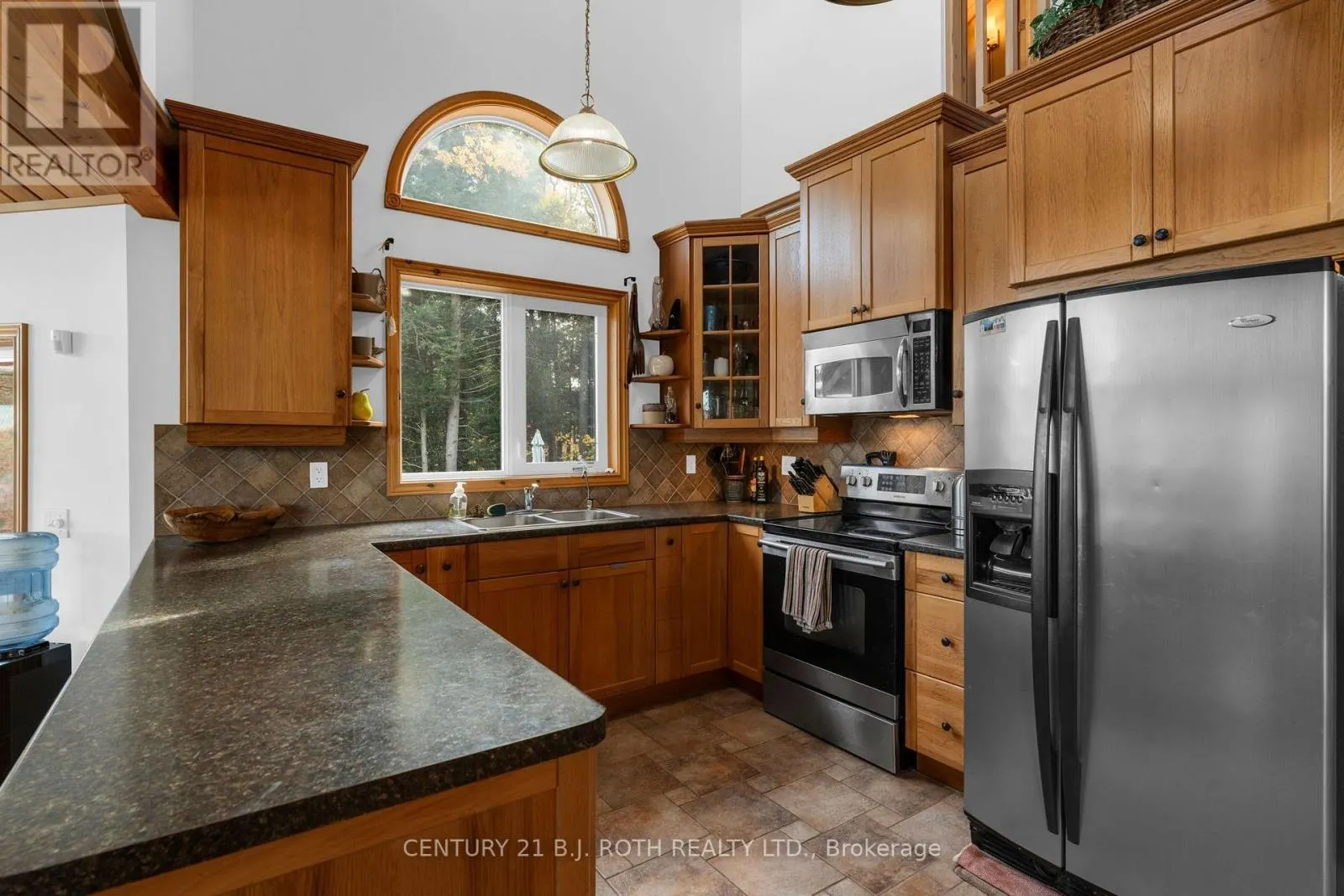 13 CURRAN TRAIL