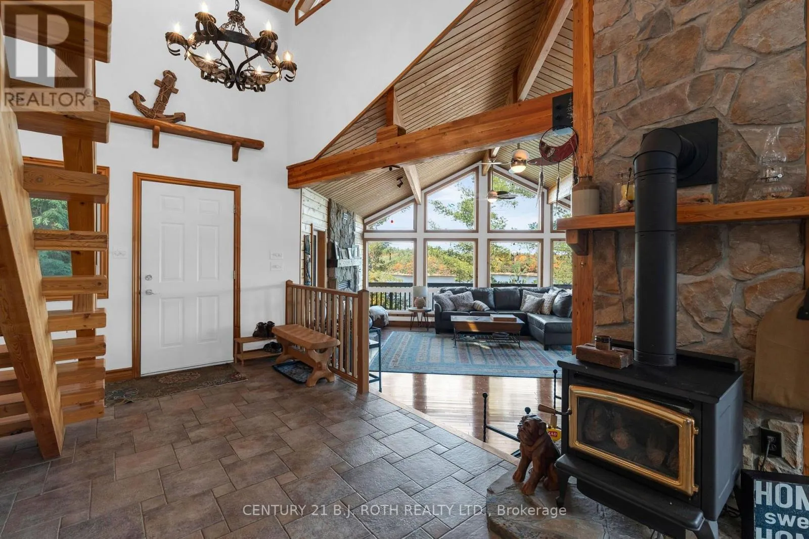 13 CURRAN TRAIL