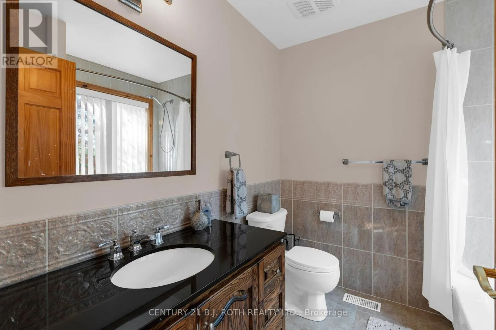 13 CURRAN TRAIL