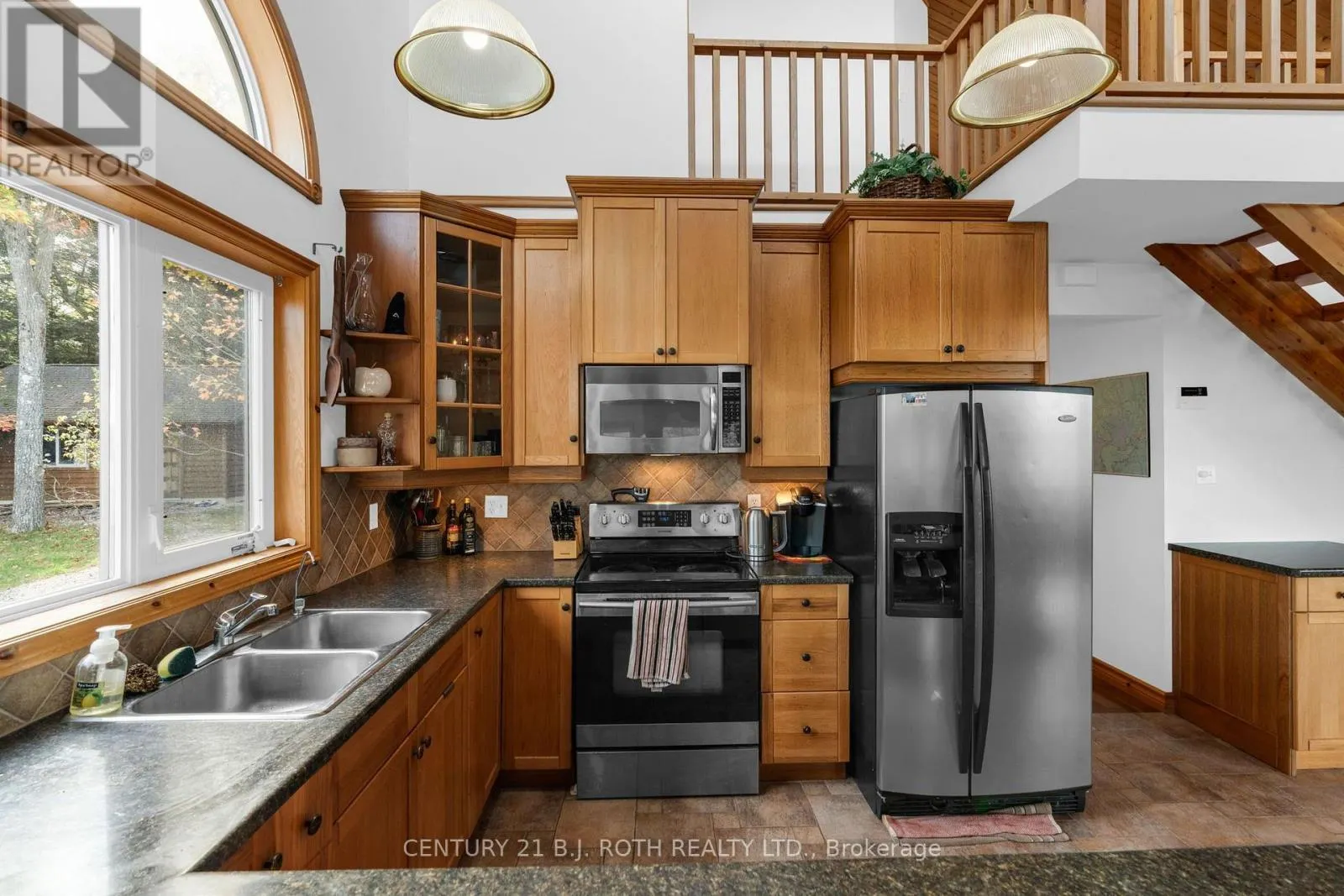13 CURRAN TRAIL