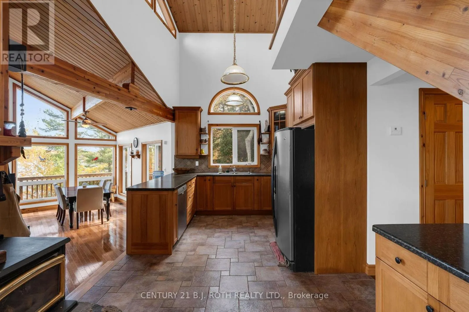13 CURRAN TRAIL