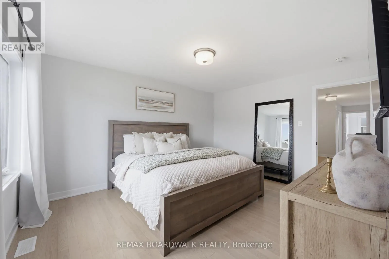 5 MORRALL COURT