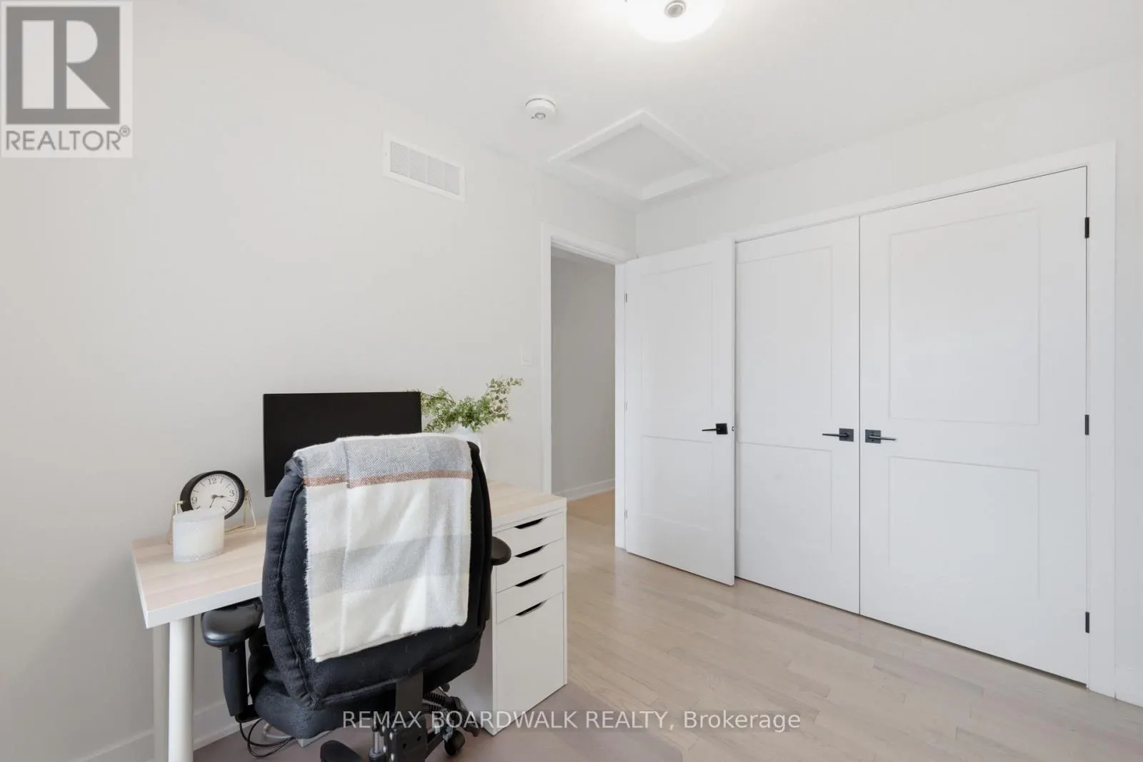 5 MORRALL COURT