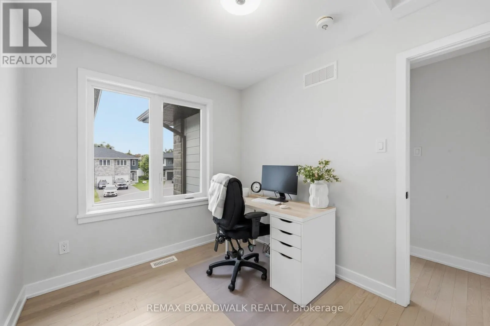 5 MORRALL COURT