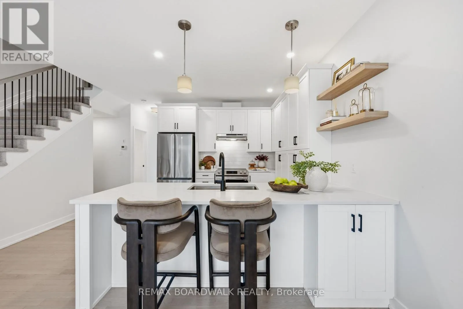 5 MORRALL COURT