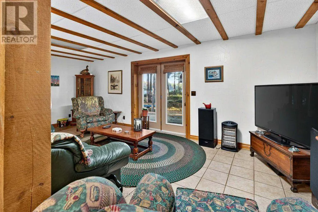 924 BLUE RUN LANE