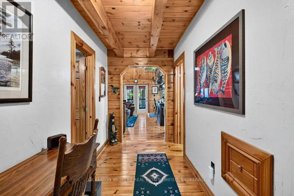 924 BLUE RUN LANE