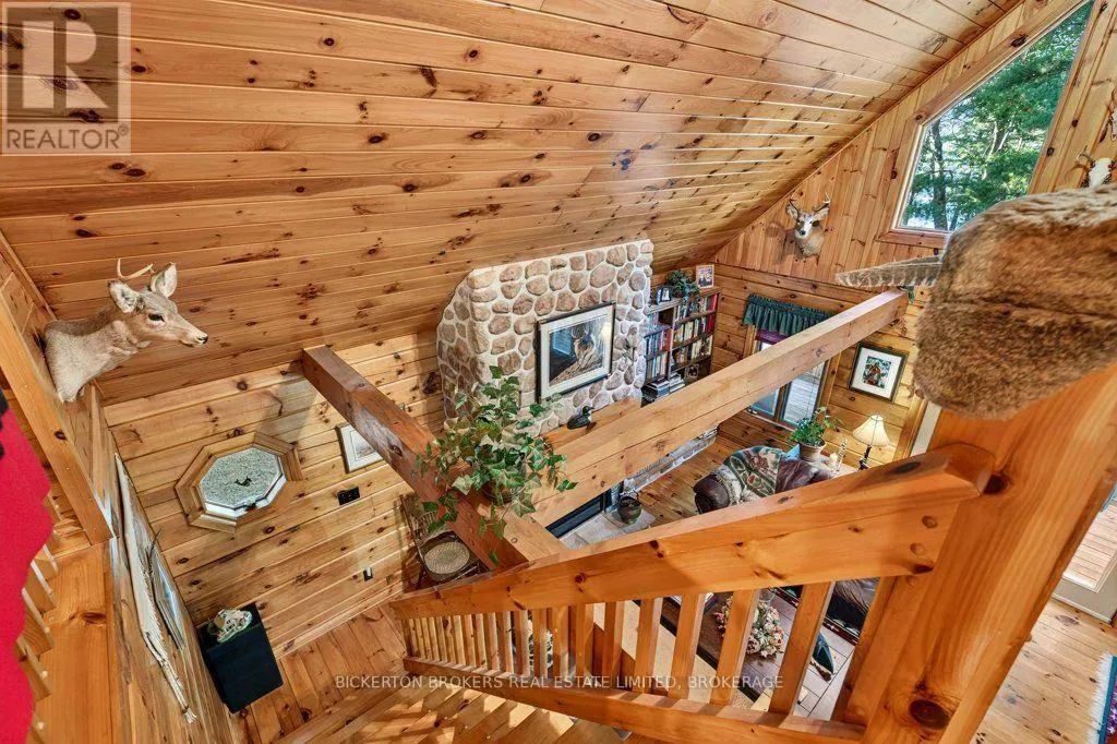 924 BLUE RUN LANE