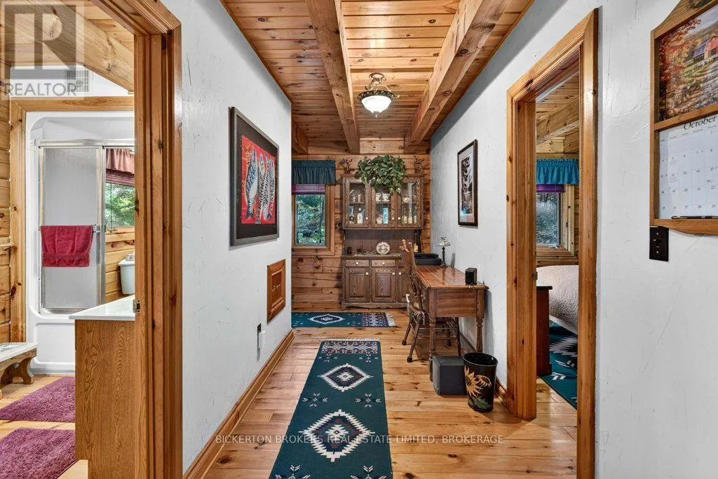 924 BLUE RUN LANE