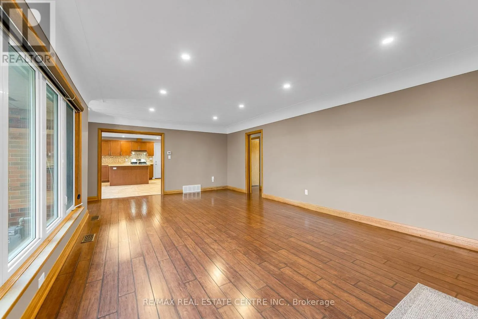 2347 GUYATT ROAD