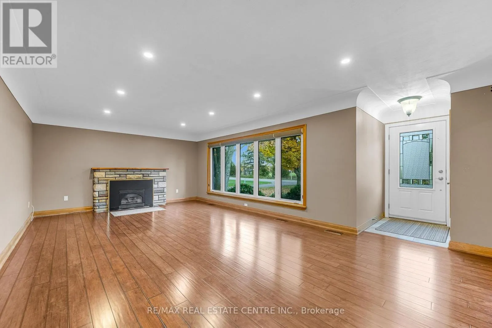 2347 GUYATT ROAD