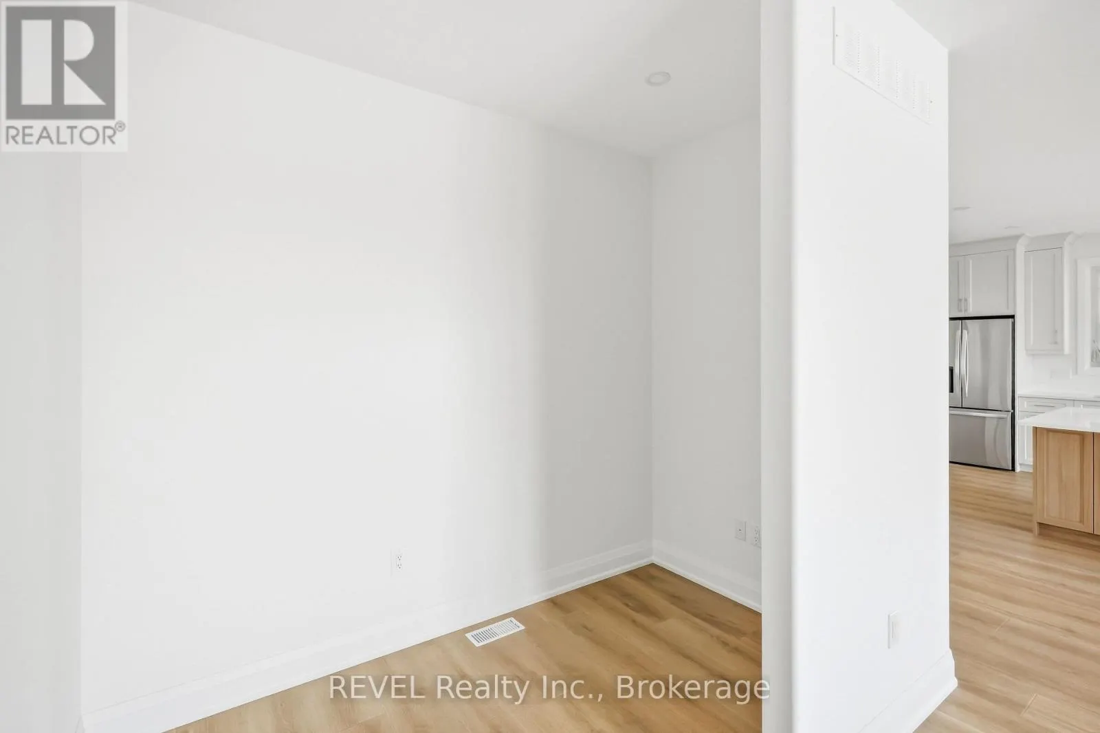 11 ANCHOR ROAD
