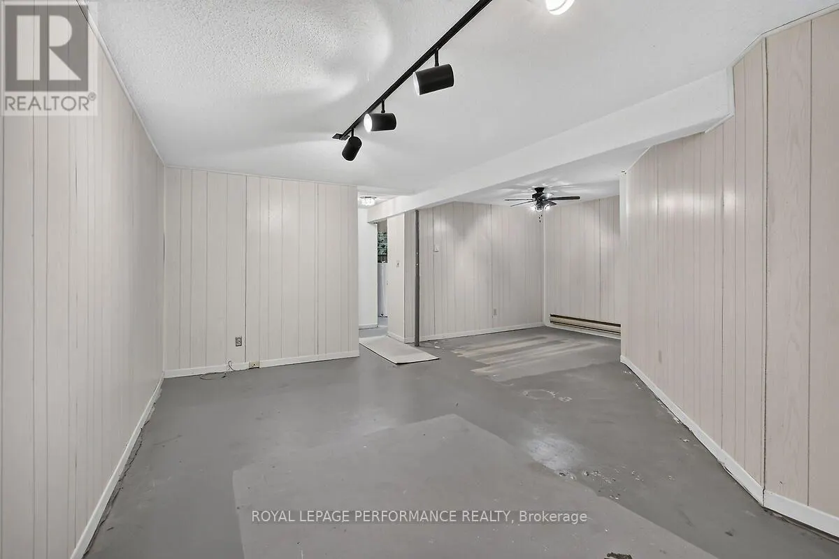 23 - 52 COMPATA WAY