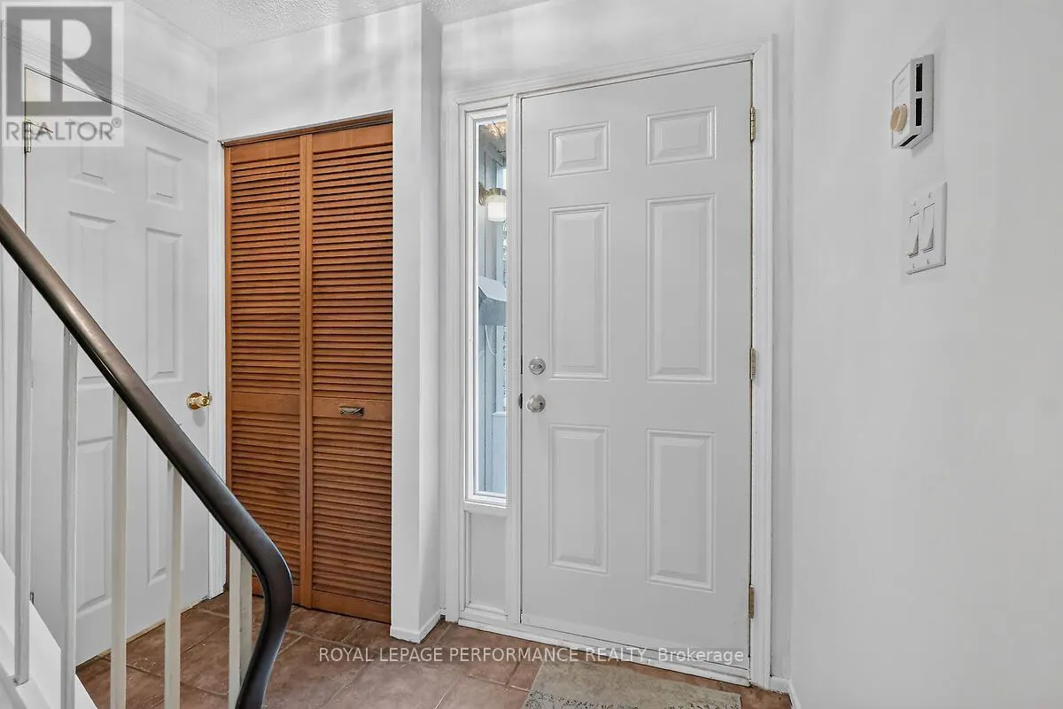 23 - 52 COMPATA WAY
