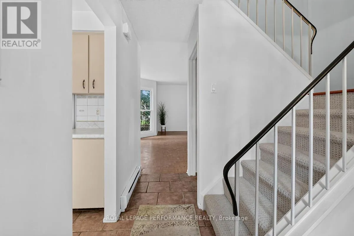 23 - 52 COMPATA WAY