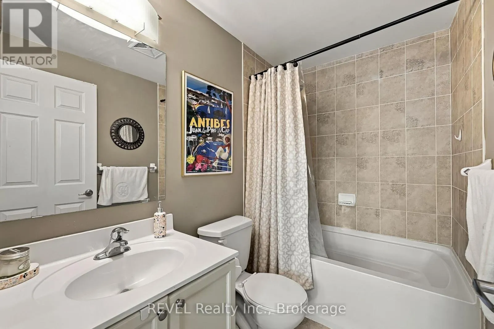 313 - 50 MILL STREET N #313