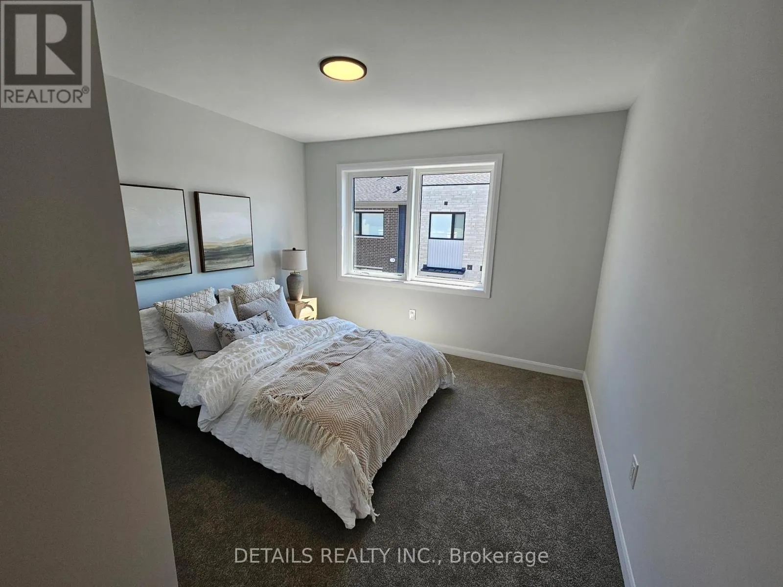 19 - 201 GLENROY GILBERT DRIVE