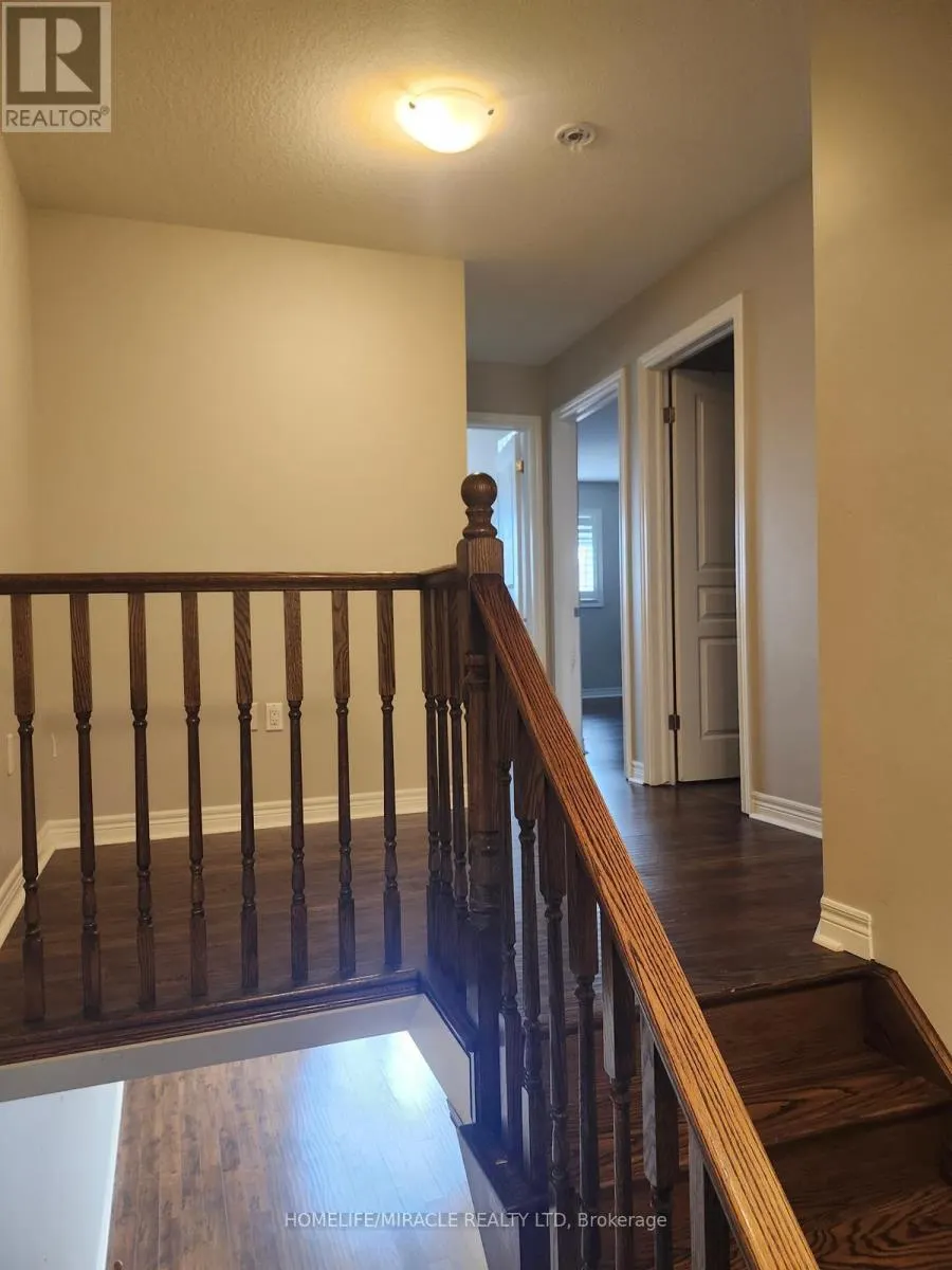 87 CHARLESWOOD CRESCENT