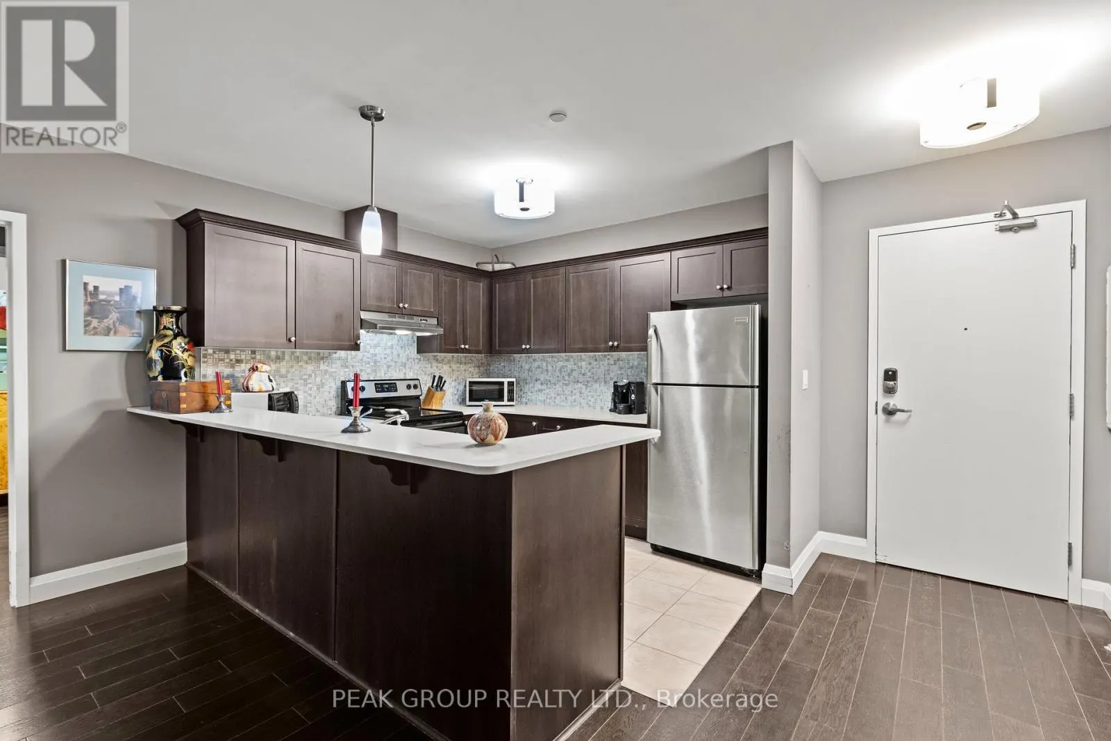106 - 26 WELLINGTON STREET #106