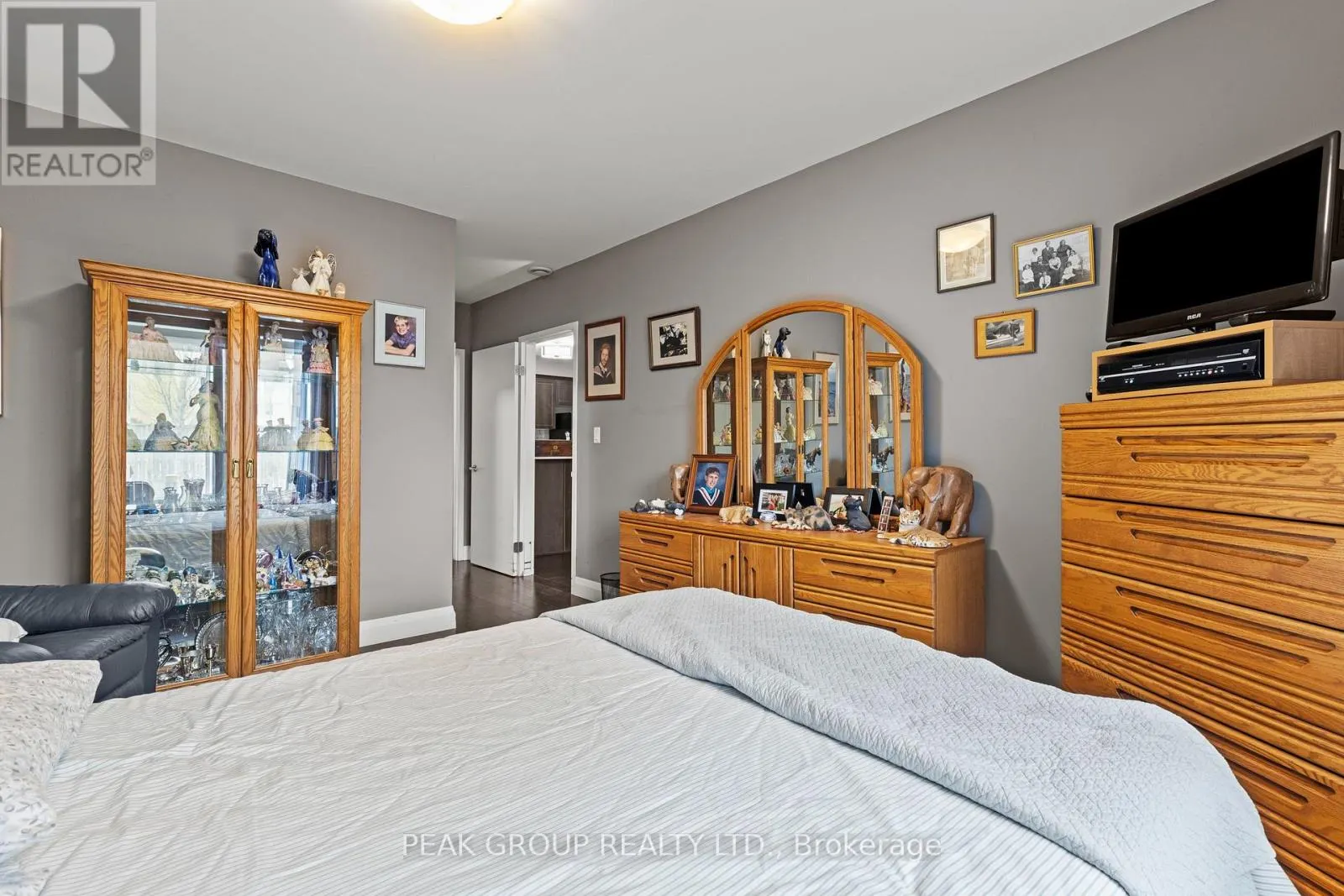 106 - 26 WELLINGTON STREET #106