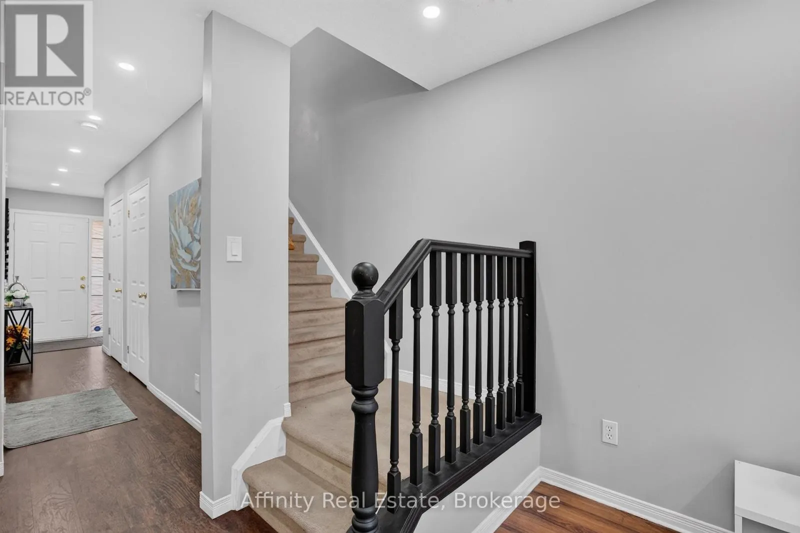 20 - 120 DUDHOPE AVENUE