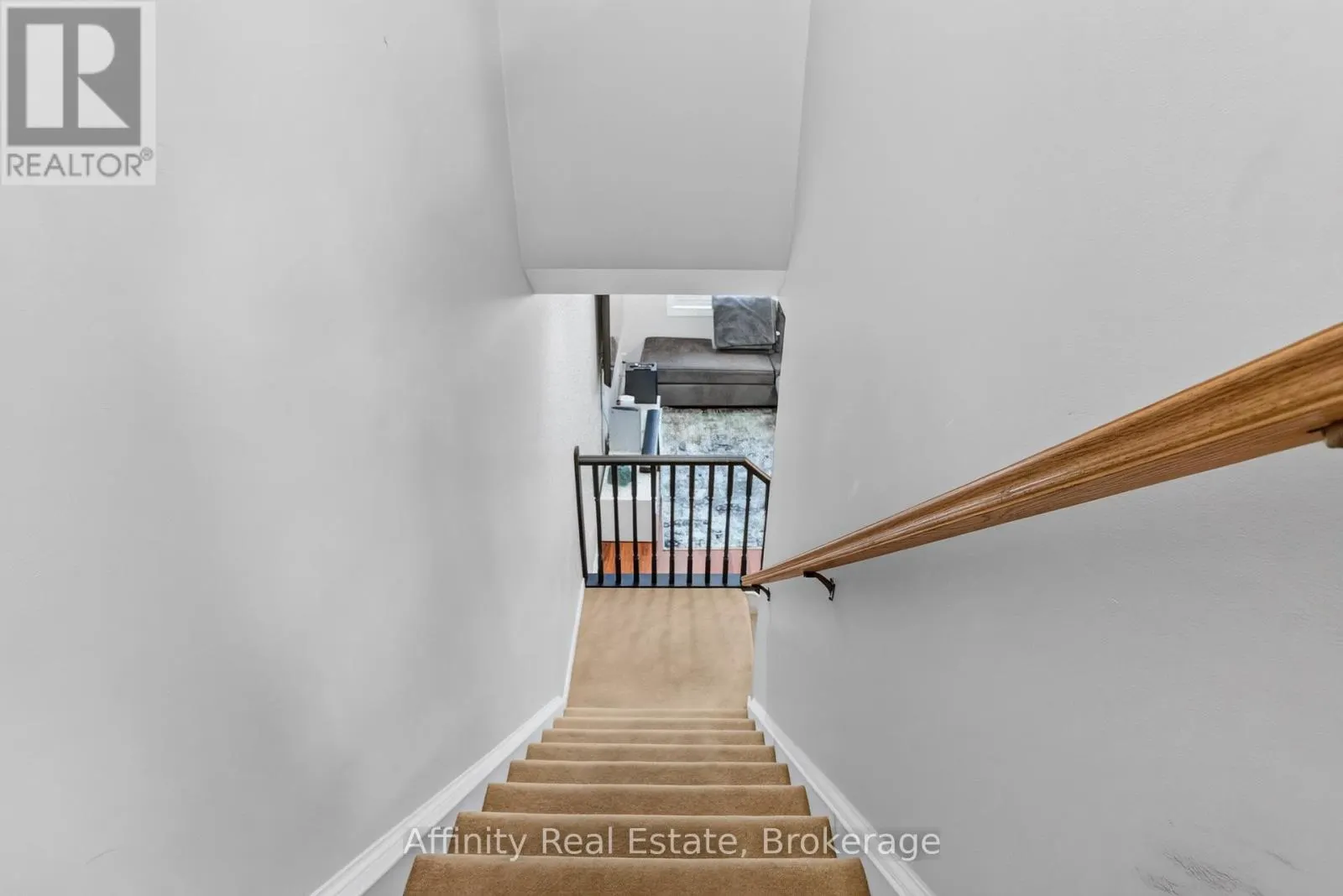 20 - 120 DUDHOPE AVENUE