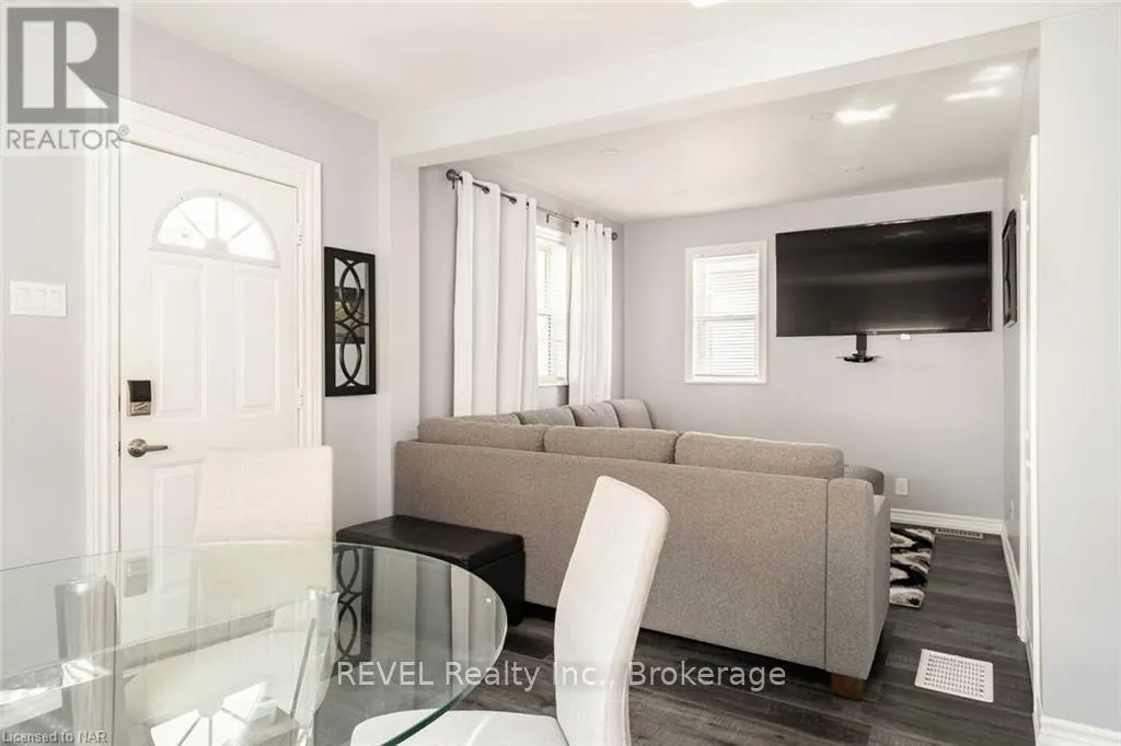 UPPER - 6413 FREDERICA STREET #upper