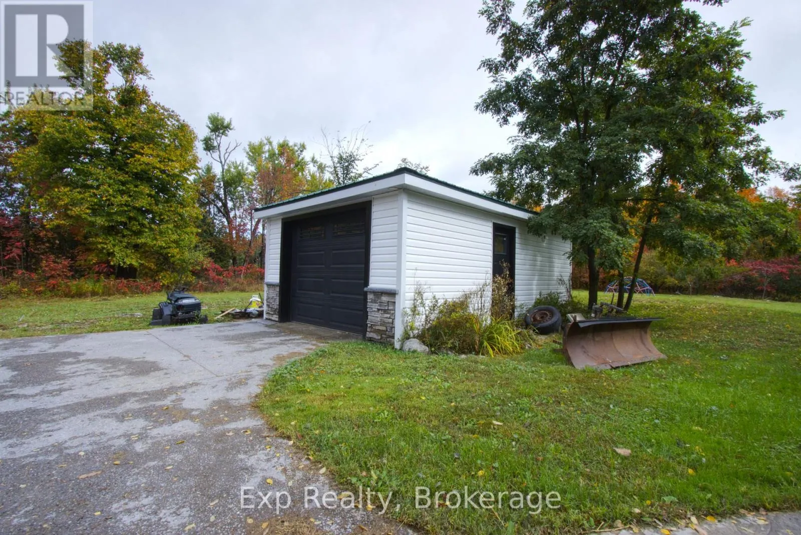 2988 COUNTY  44 ROAD