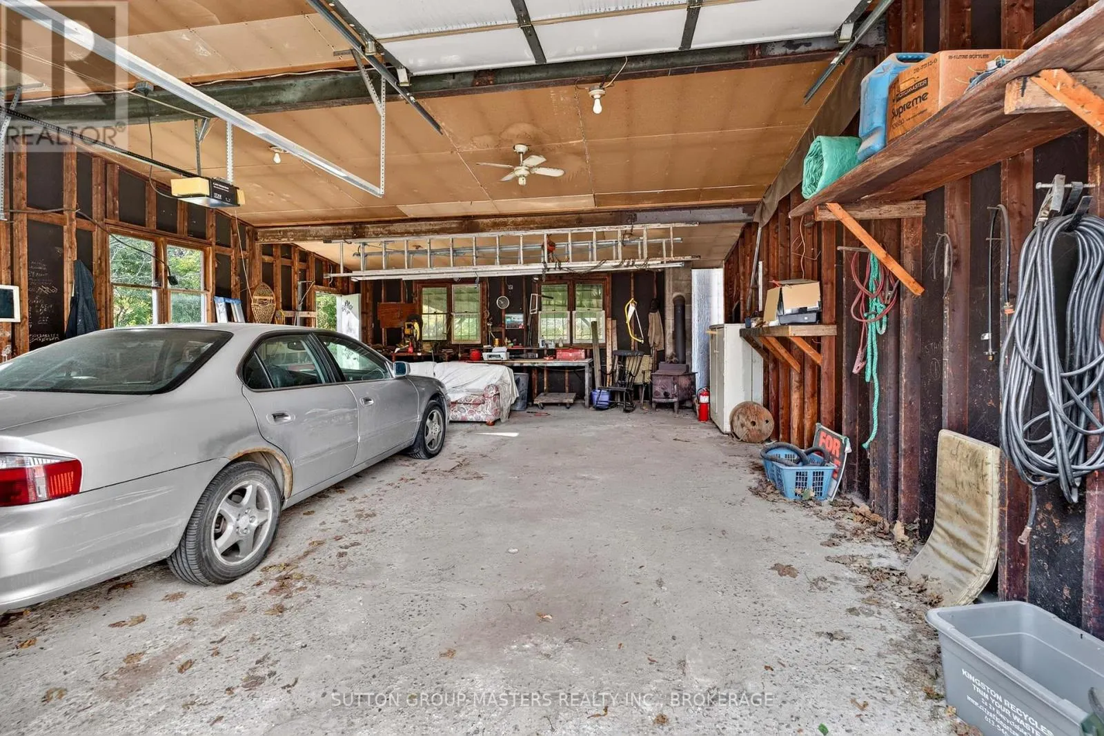 212 MACDONNELL STREET