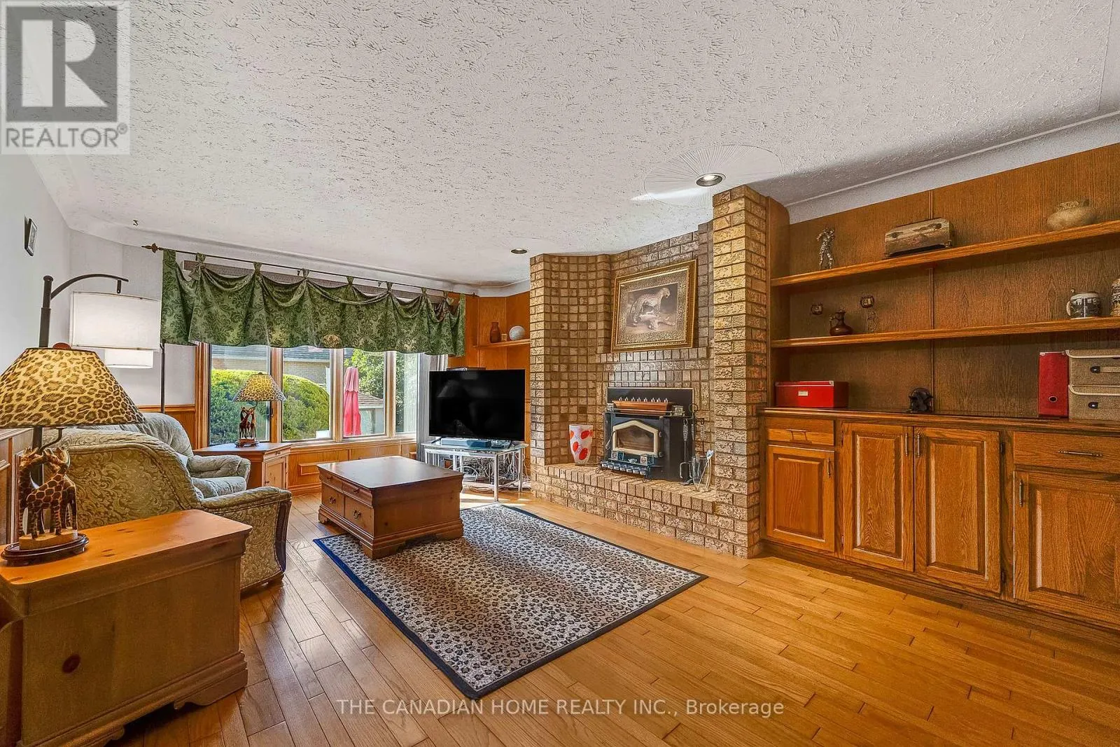 19 SUSAN DRIVE