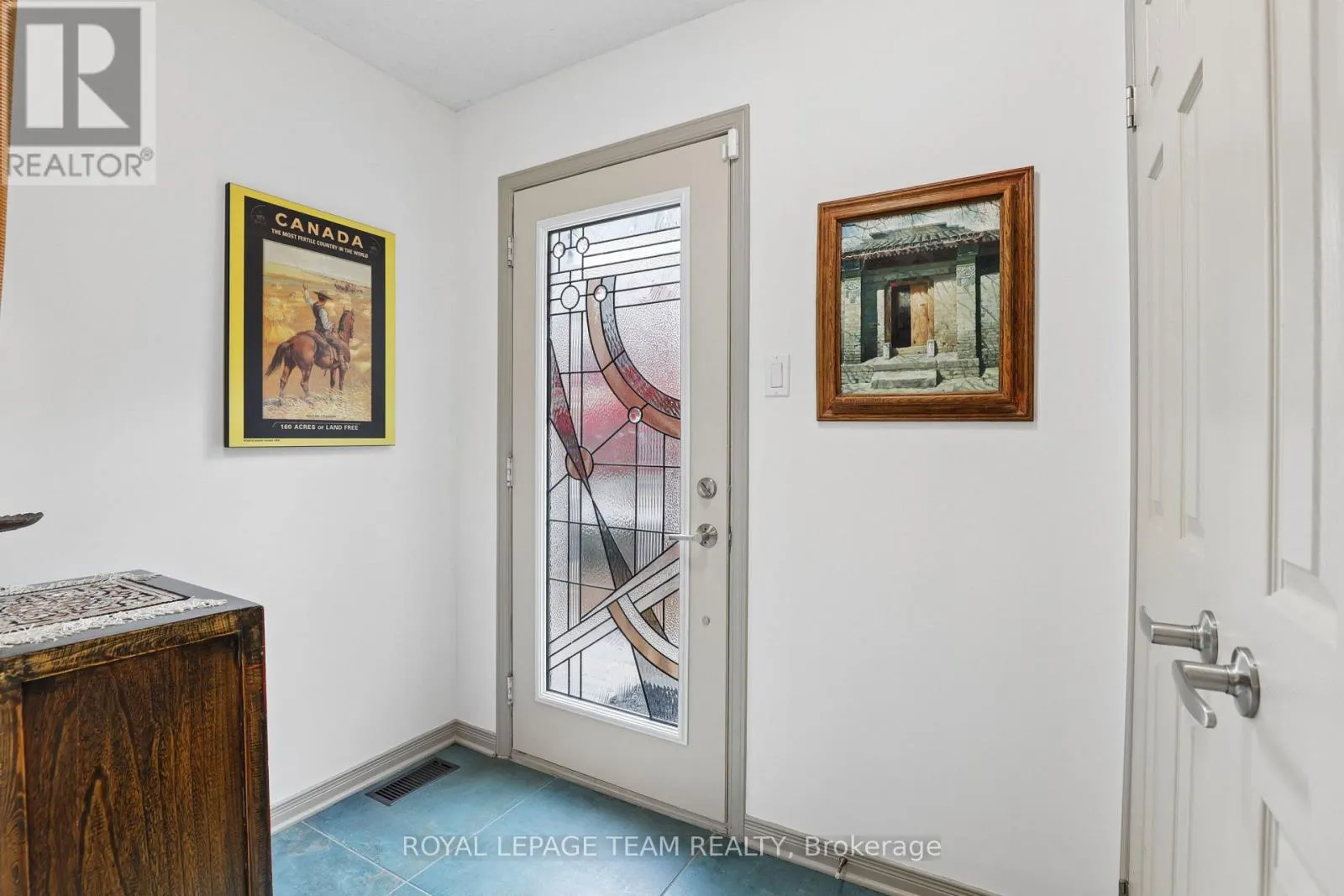 11 CRAFTSMAN PRIVATE